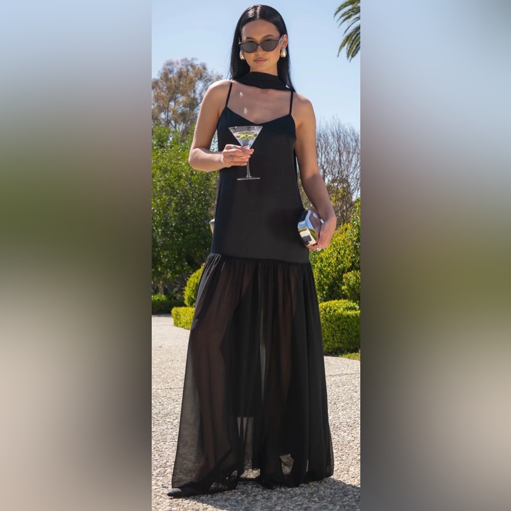 Show me your MUMU Dalia maxi dress in black